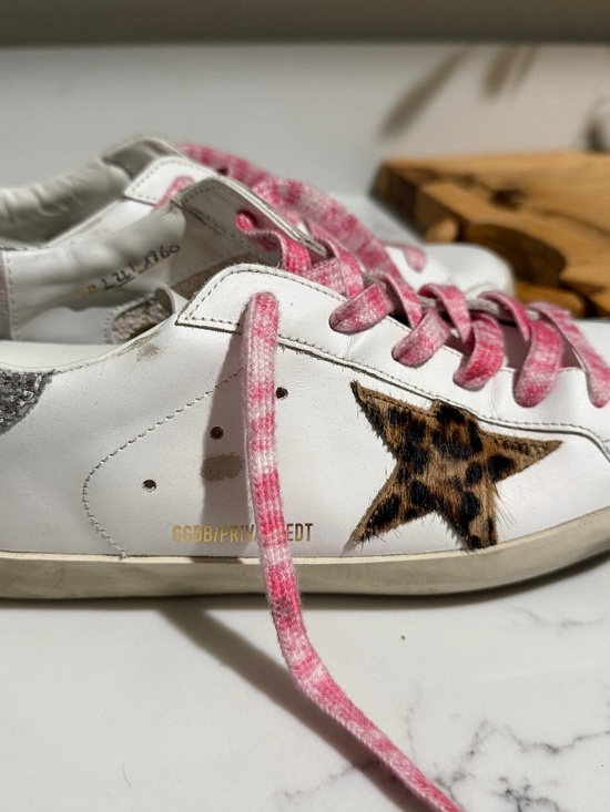 Golden Goose Shoes - Women’s Golden Goose sneakers